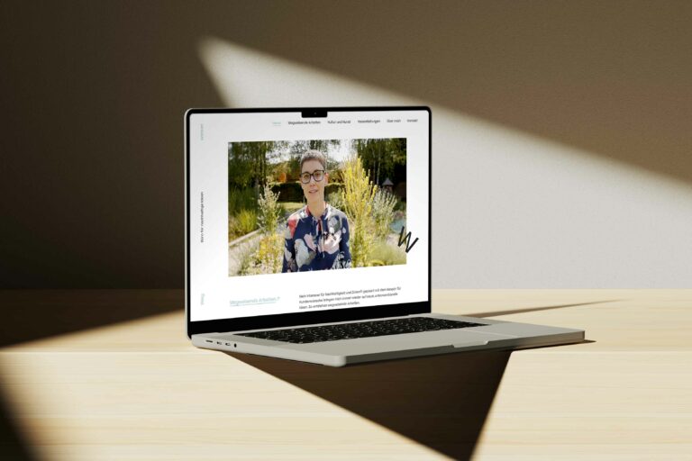 Projekt Wegweiser Laptop Startseite