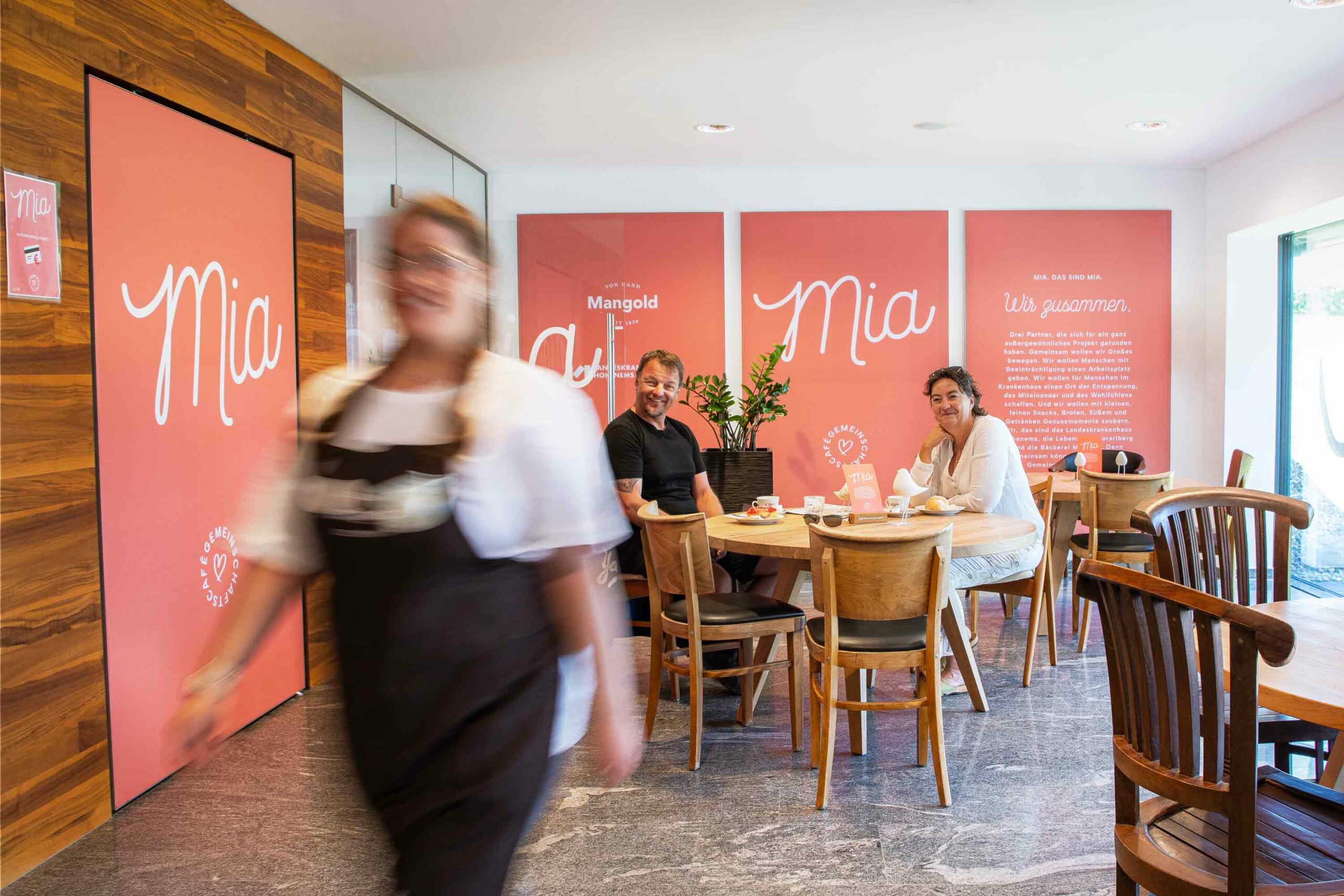 Cafe Mia im LKH Hohenems Innenbeschriftung
