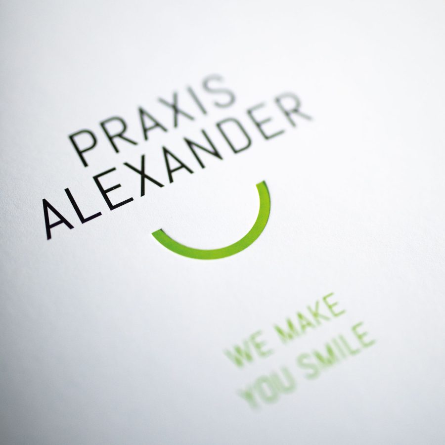 Corporate Design – Praxis Alexander – Logo und Claim